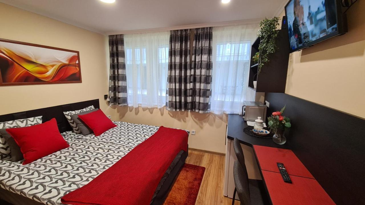 Lucsony Apartman Mosonmagyaróvár Buitenkant foto