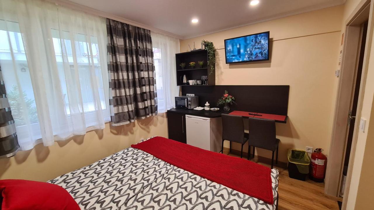 Lucsony Apartman Mosonmagyaróvár Buitenkant foto