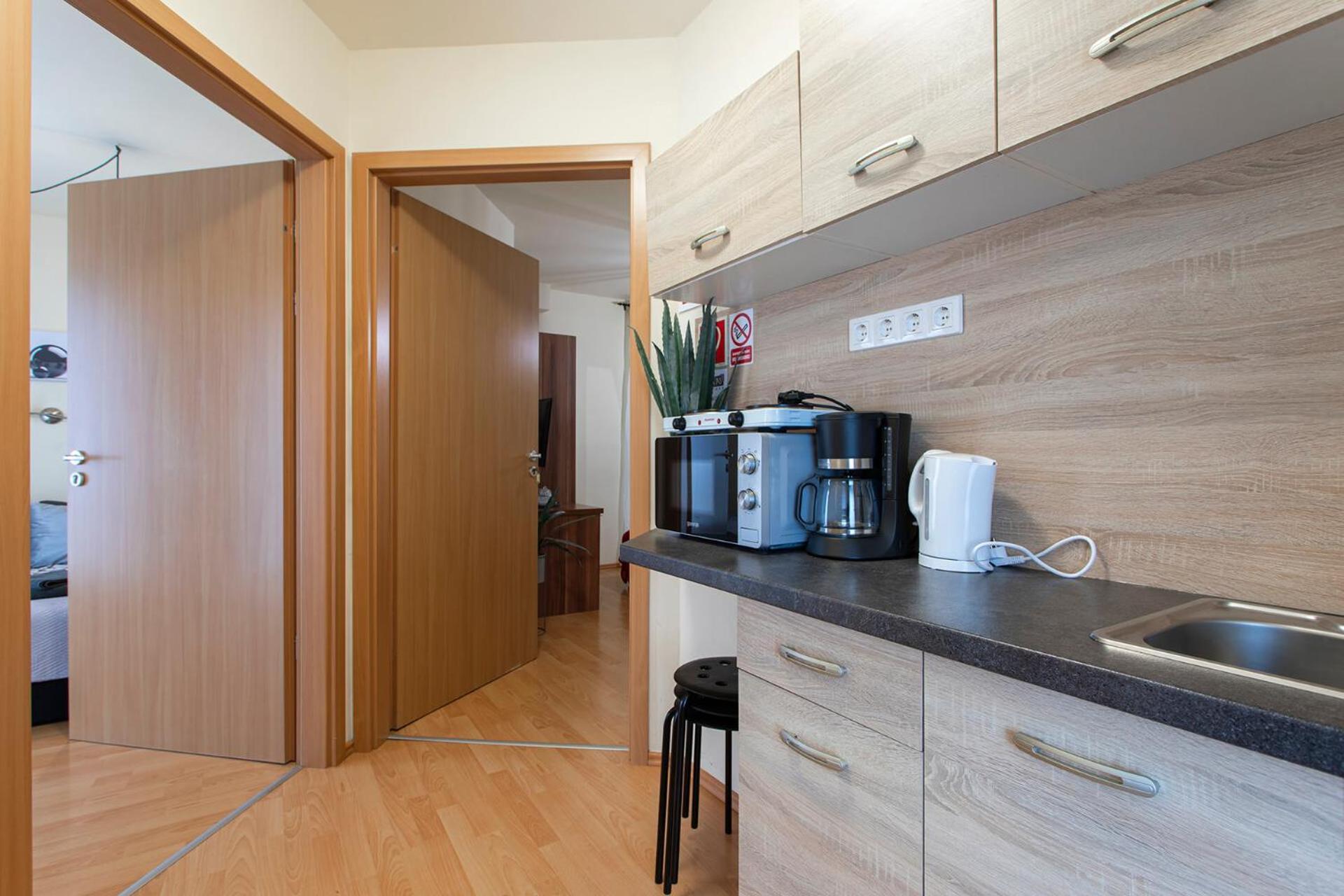 Lucsony Apartman Mosonmagyaróvár Buitenkant foto