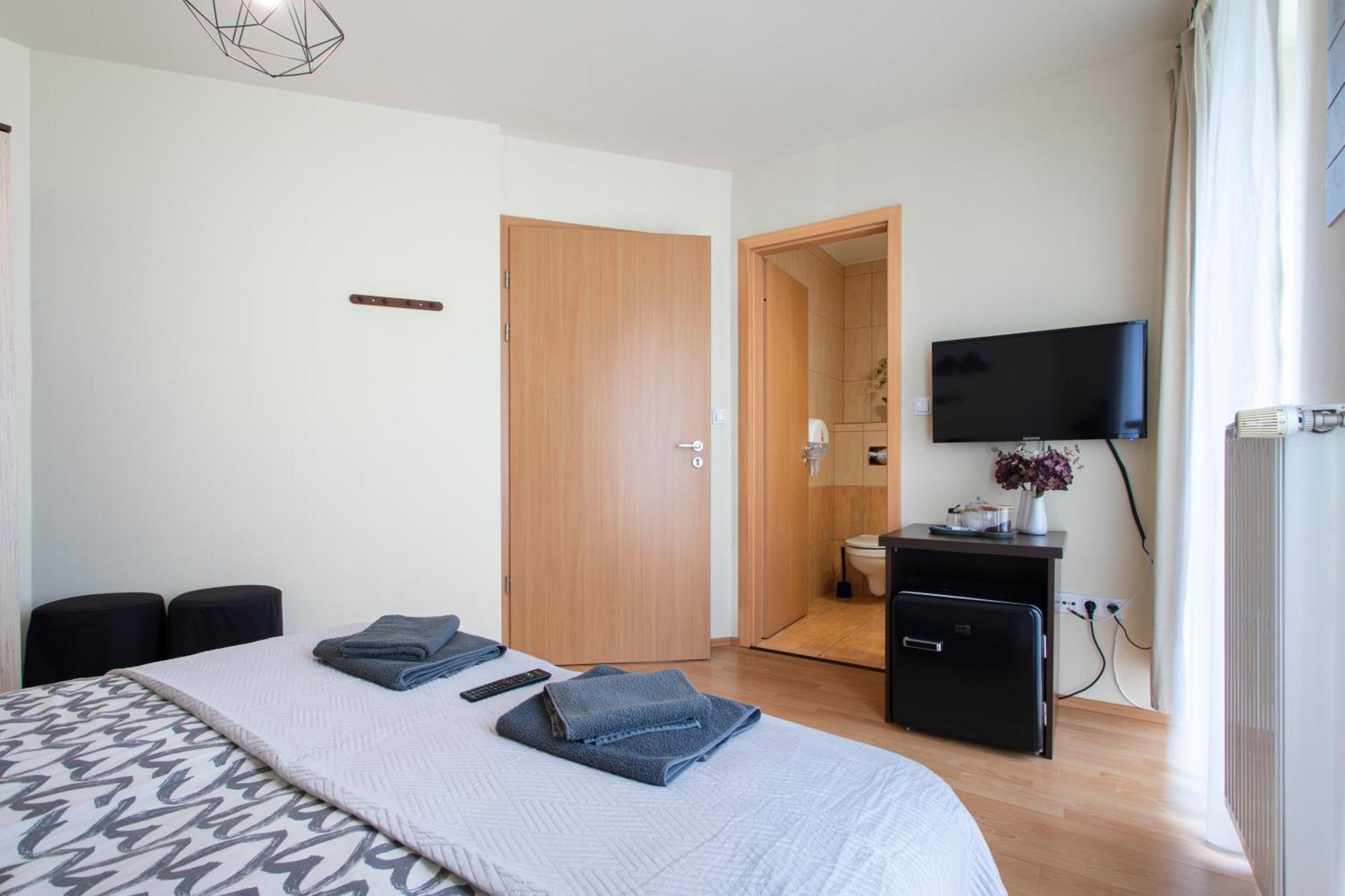 Lucsony Apartman Mosonmagyaróvár Buitenkant foto