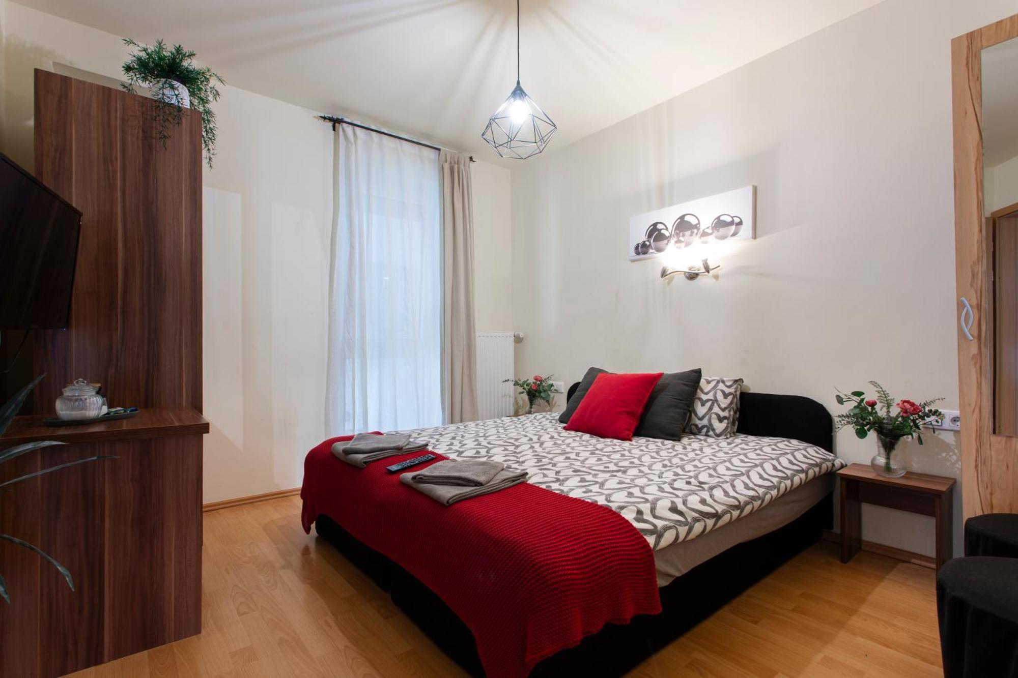Lucsony Apartman Mosonmagyaróvár Buitenkant foto