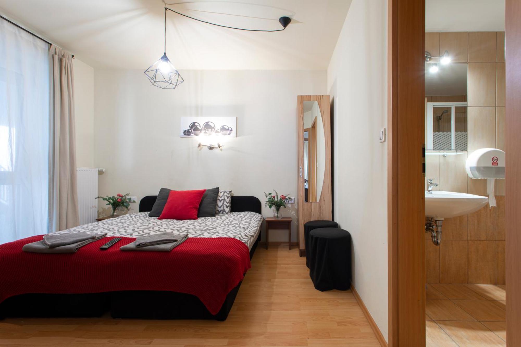 Lucsony Apartman Mosonmagyaróvár Buitenkant foto