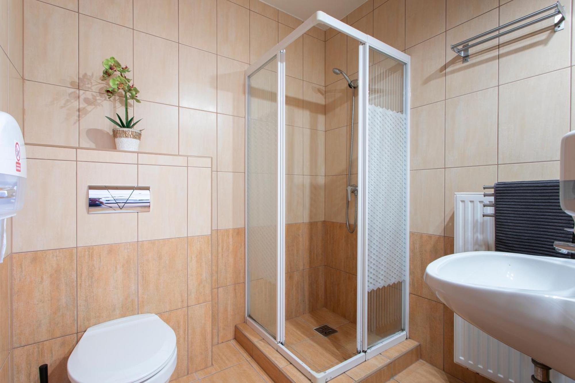 Lucsony Apartman Mosonmagyaróvár Buitenkant foto