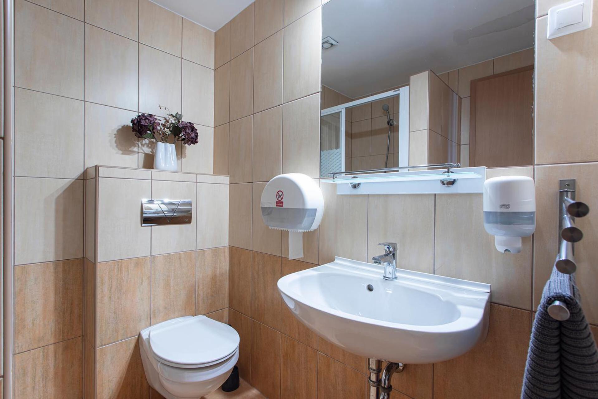 Lucsony Apartman Mosonmagyaróvár Buitenkant foto