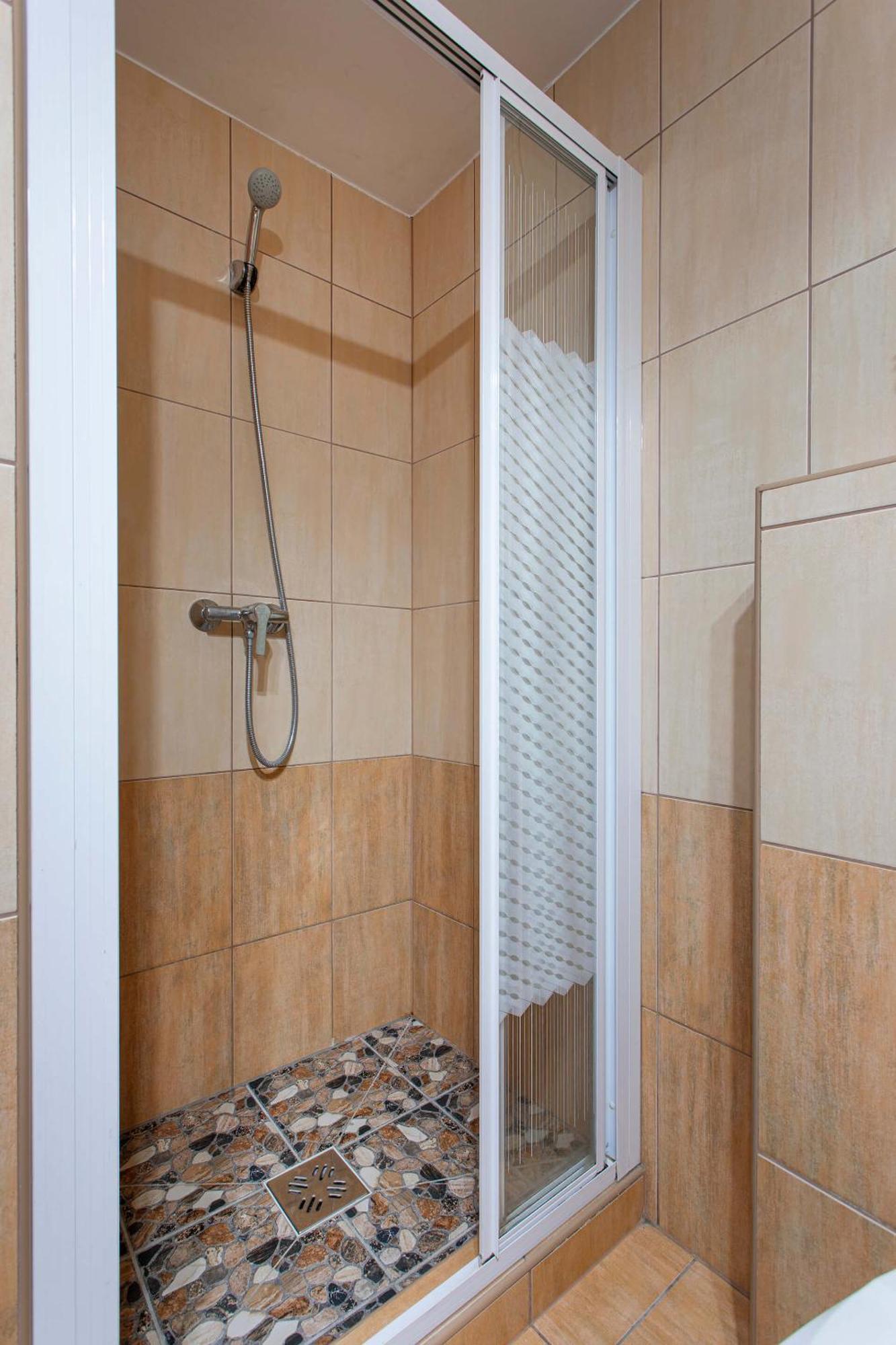 Lucsony Apartman Mosonmagyaróvár Buitenkant foto