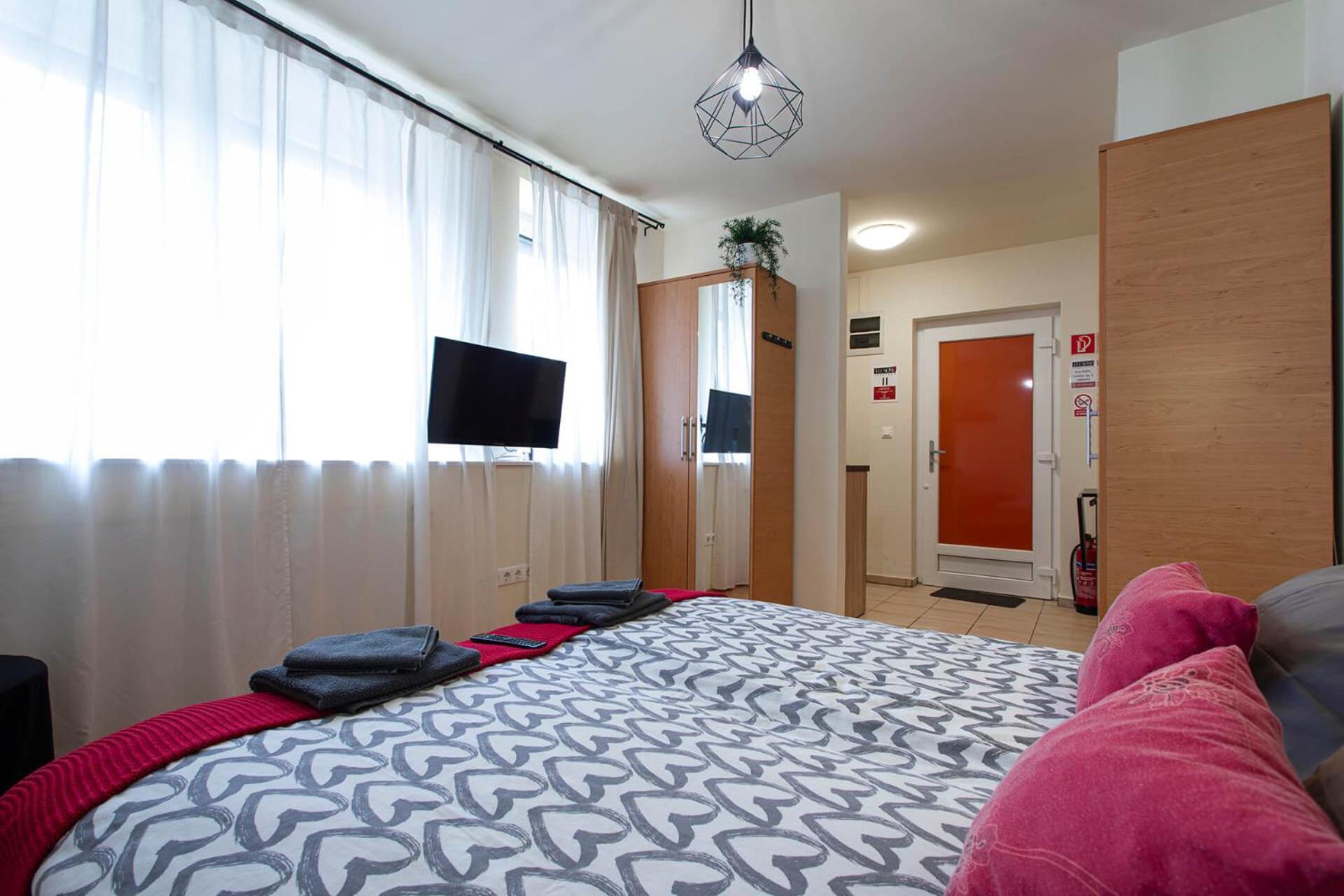 Lucsony Apartman Mosonmagyaróvár Buitenkant foto