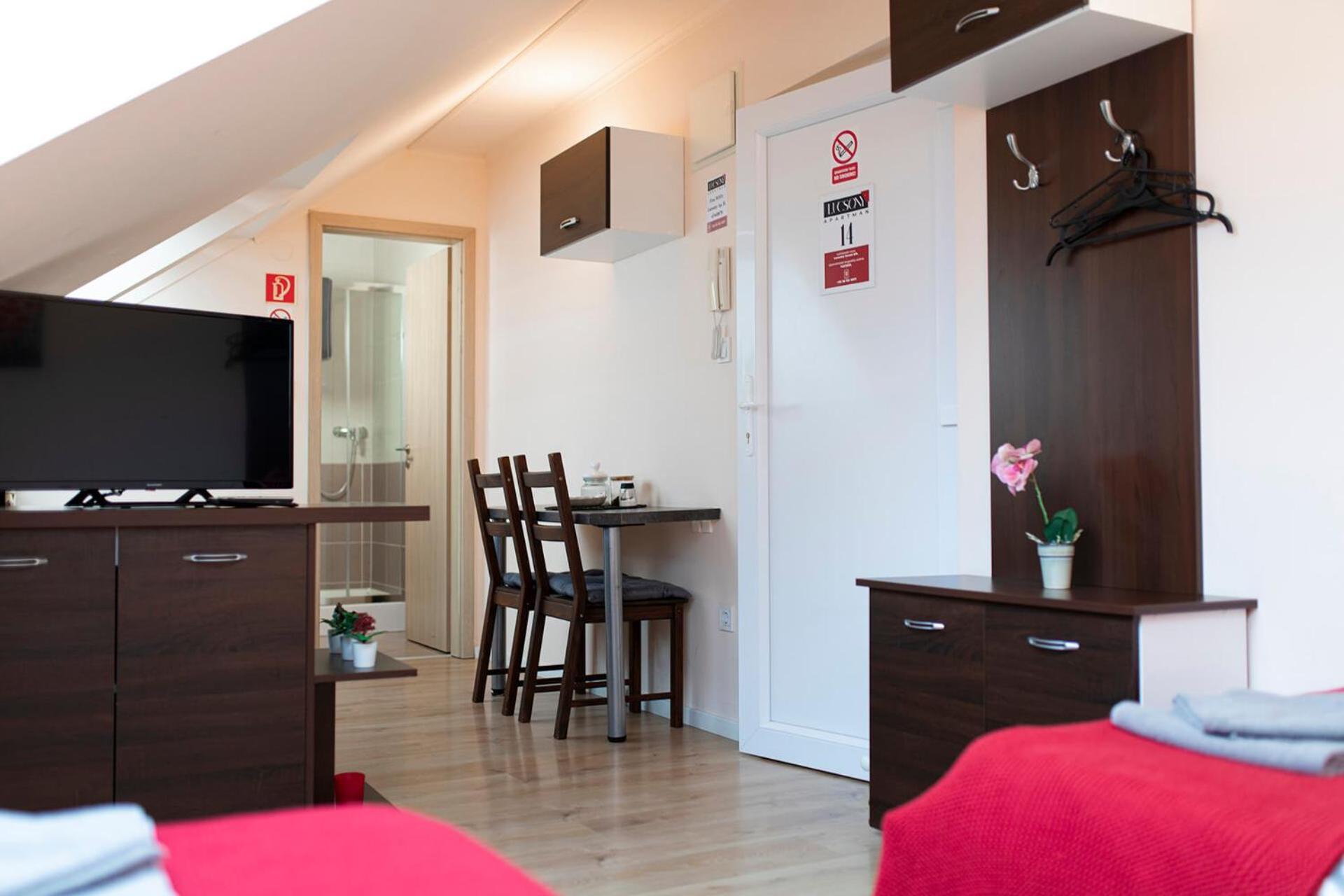 Lucsony Apartman Mosonmagyaróvár Buitenkant foto